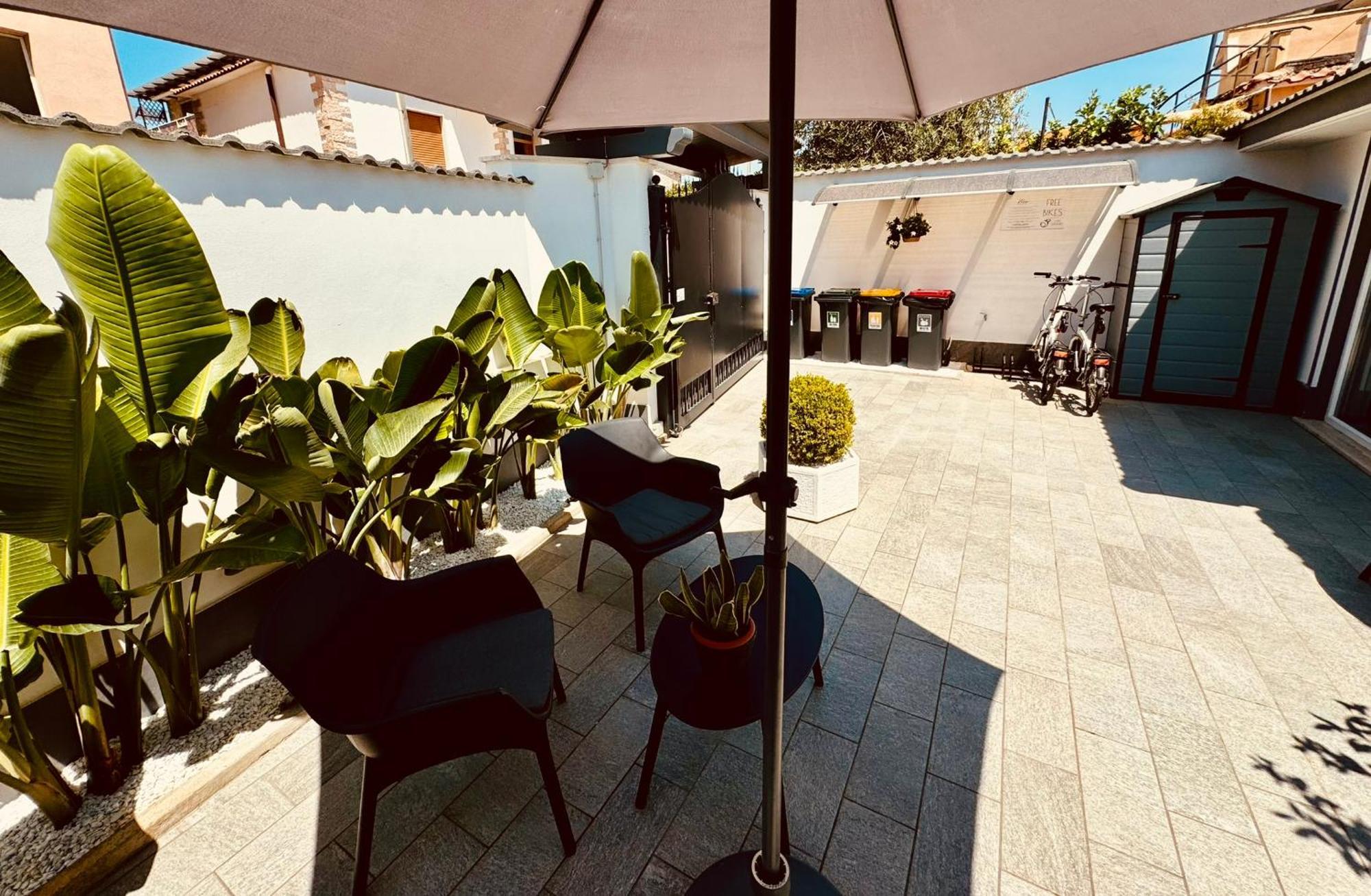Kalaso Design Guest House - Rome Airport Фьюмичино Экстерьер фото